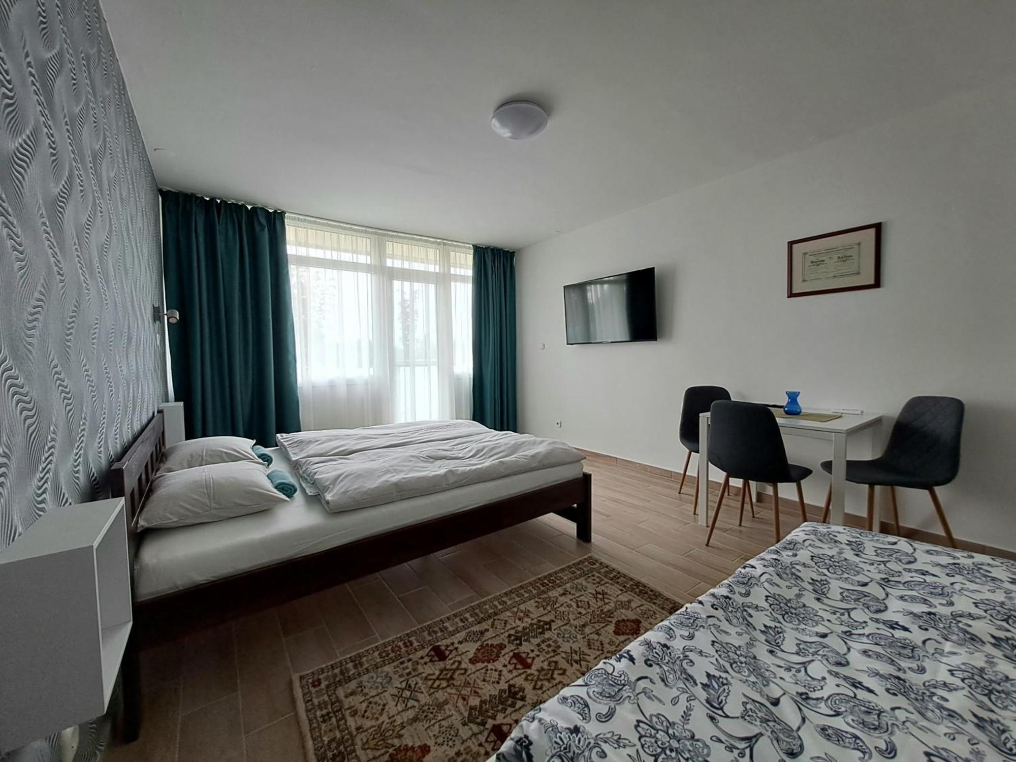 Partside Balatonfuered Apartment Exterior photo